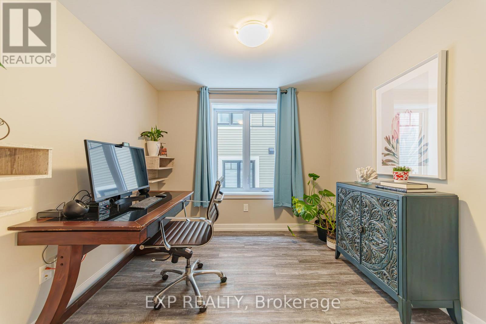 1101 - 310 Masters Lane