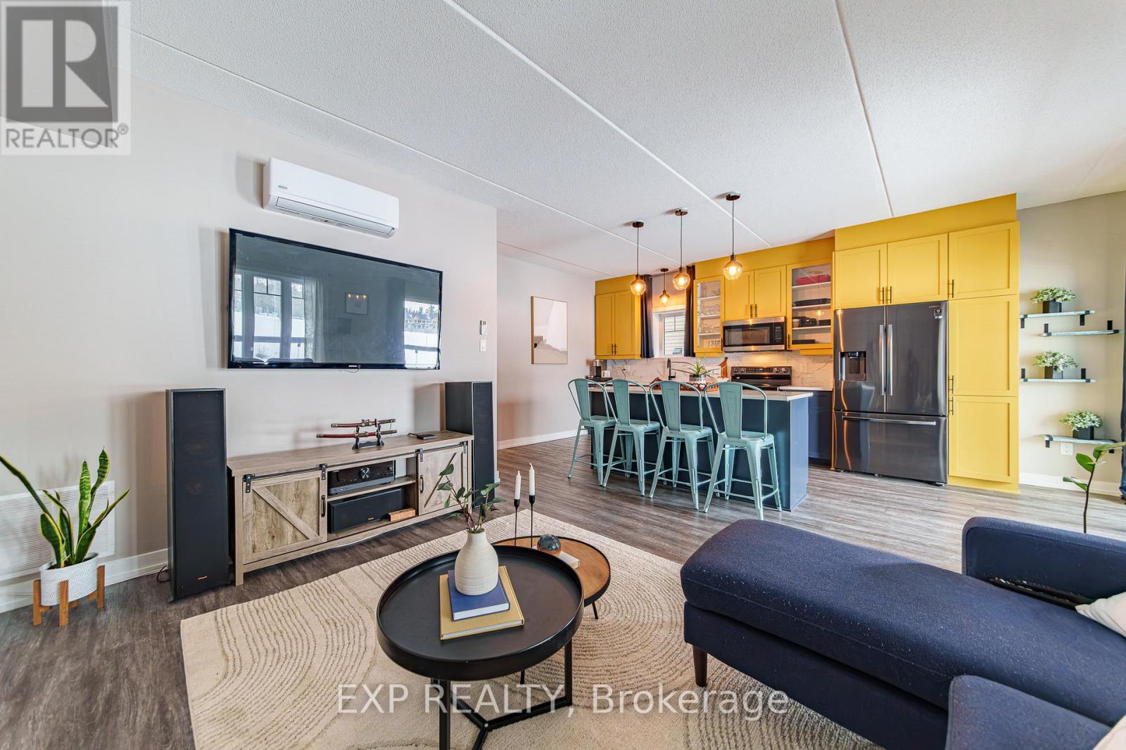 1101 - 310 Masters Lane