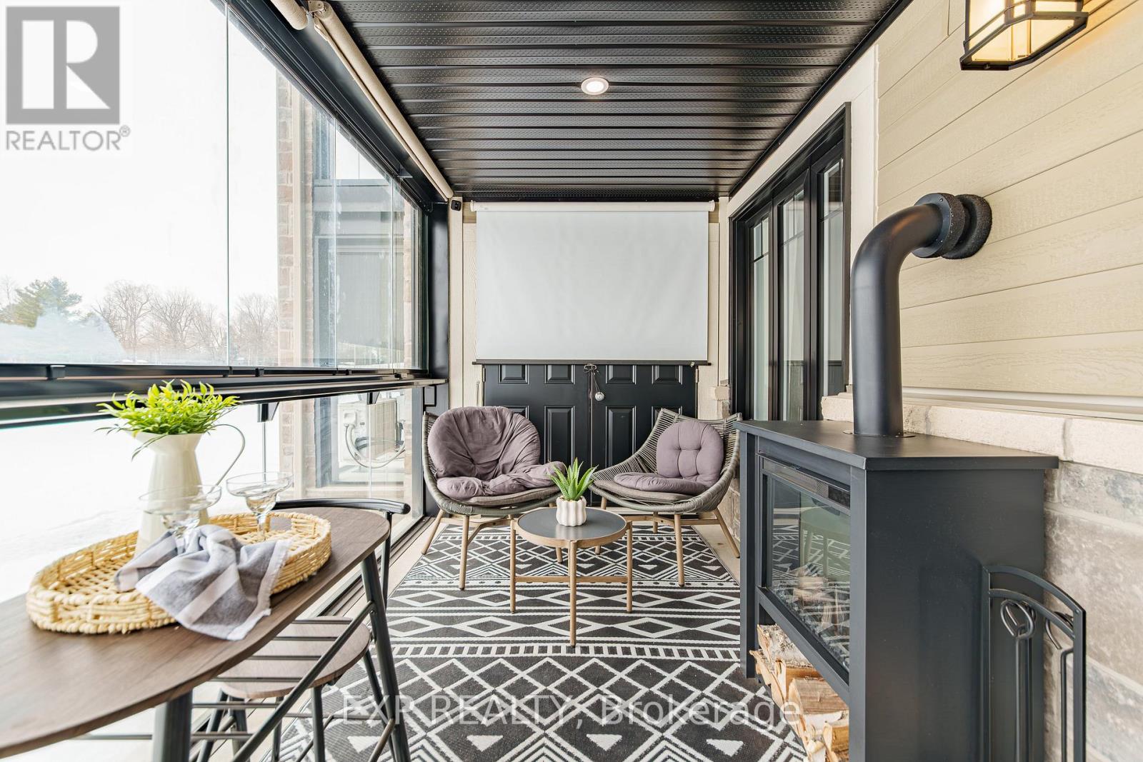 1101 - 310 Masters Lane