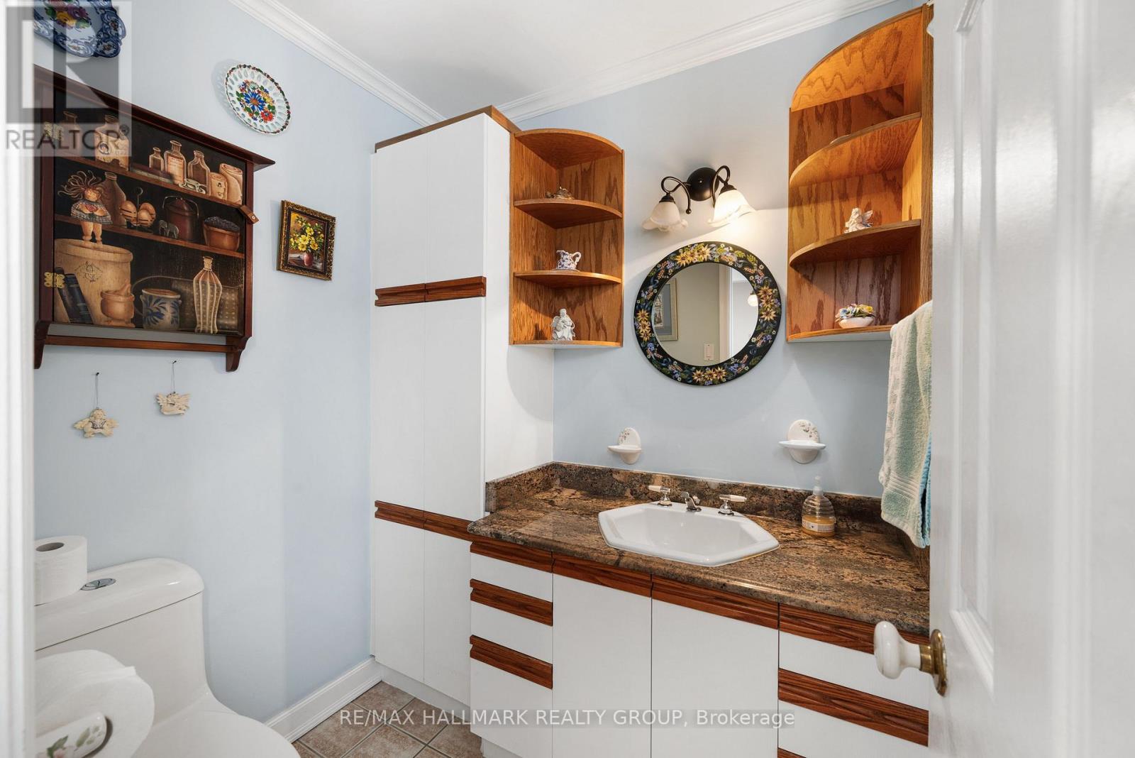 1177 St Moritz Crescent N