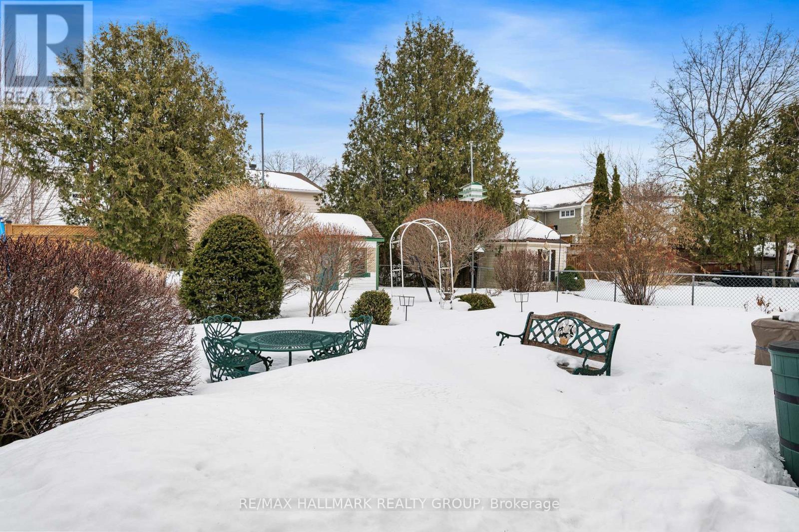 1177 St Moritz Crescent N