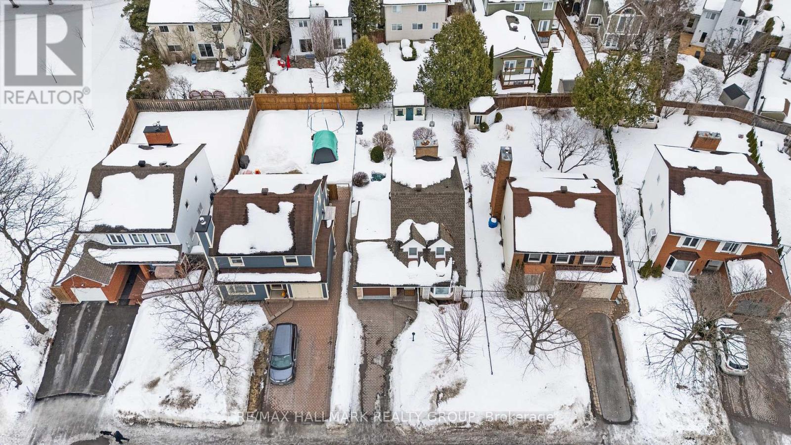 1177 St Moritz Crescent N