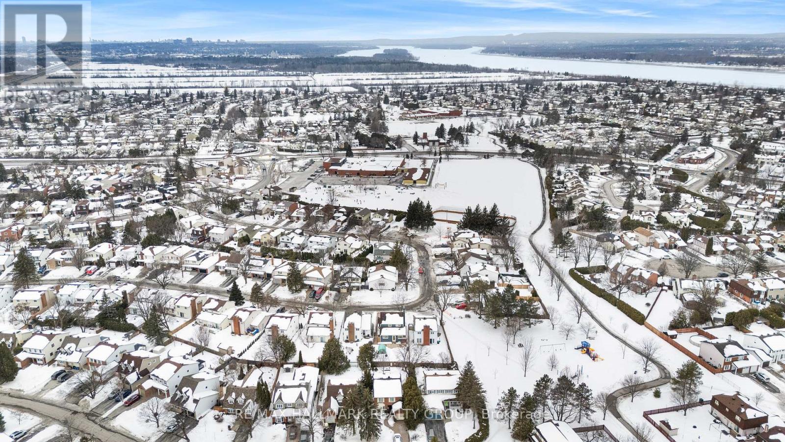 1177 St Moritz Crescent N