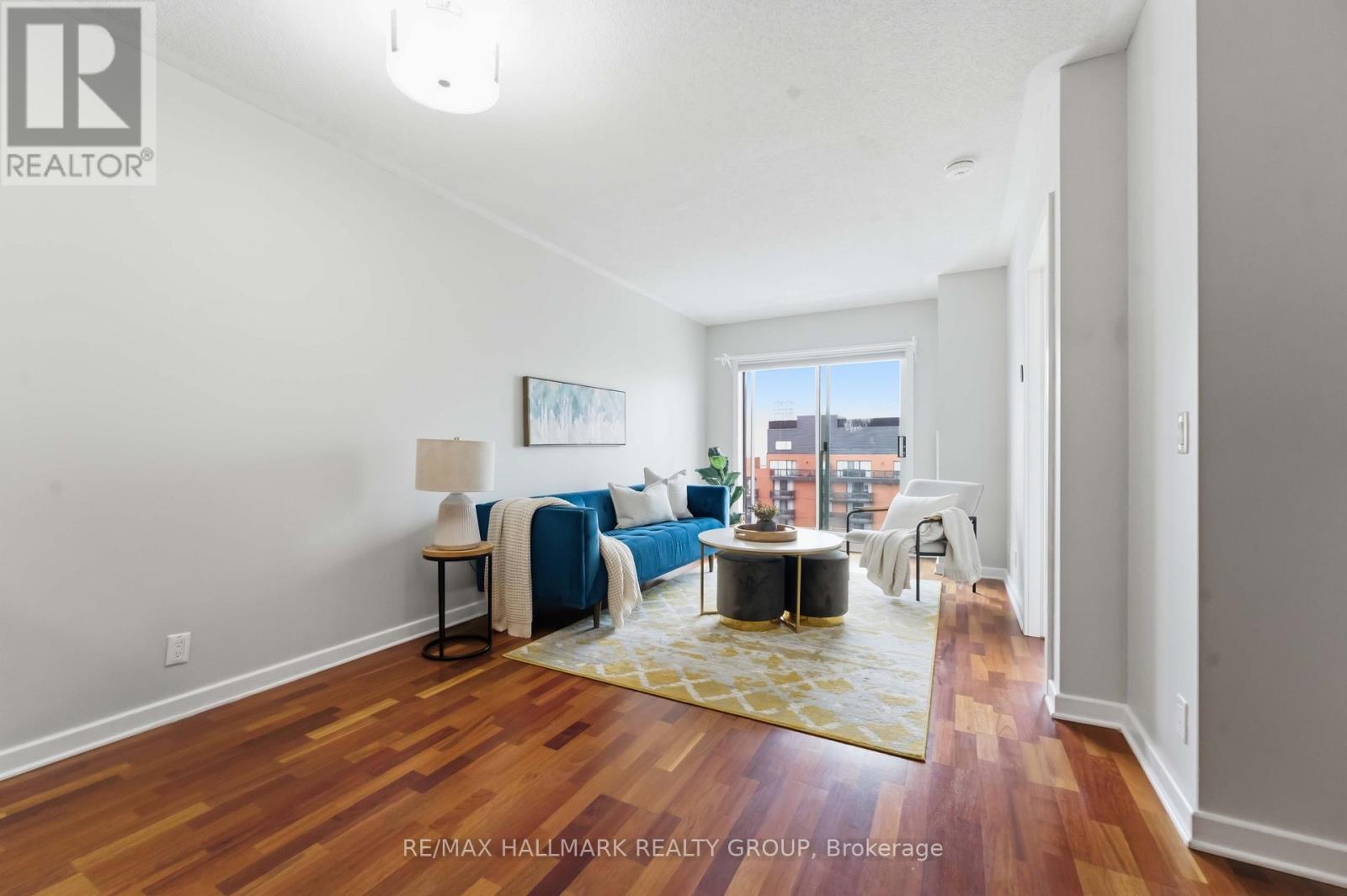 1106 - 138 Somerset Street W