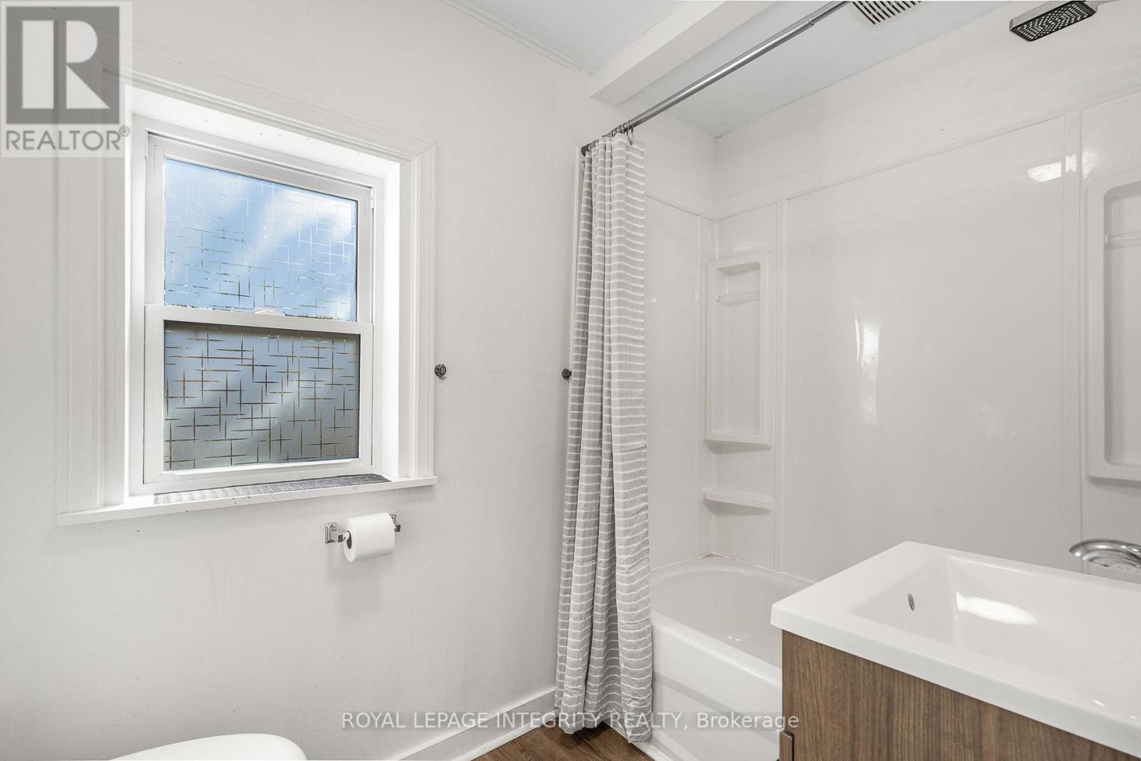 2053 Catherine Street