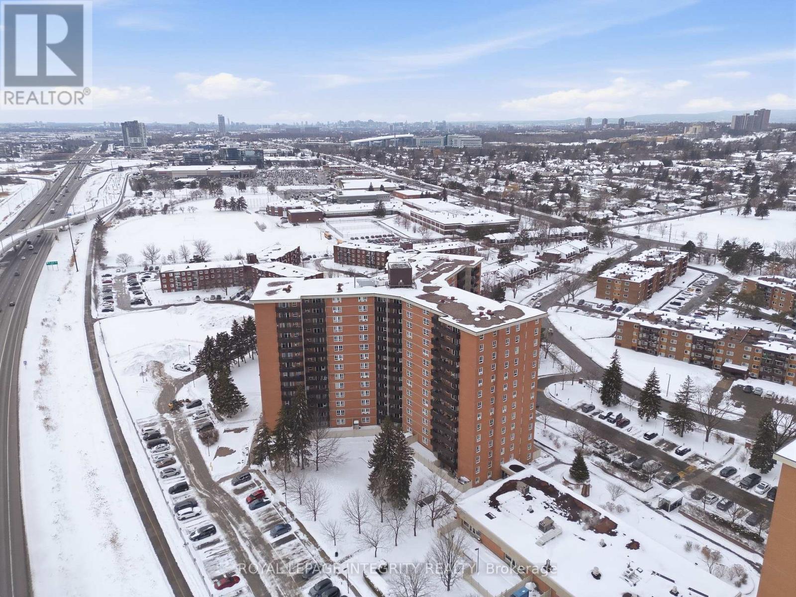 1110 - 2000 Jasmine Crescent