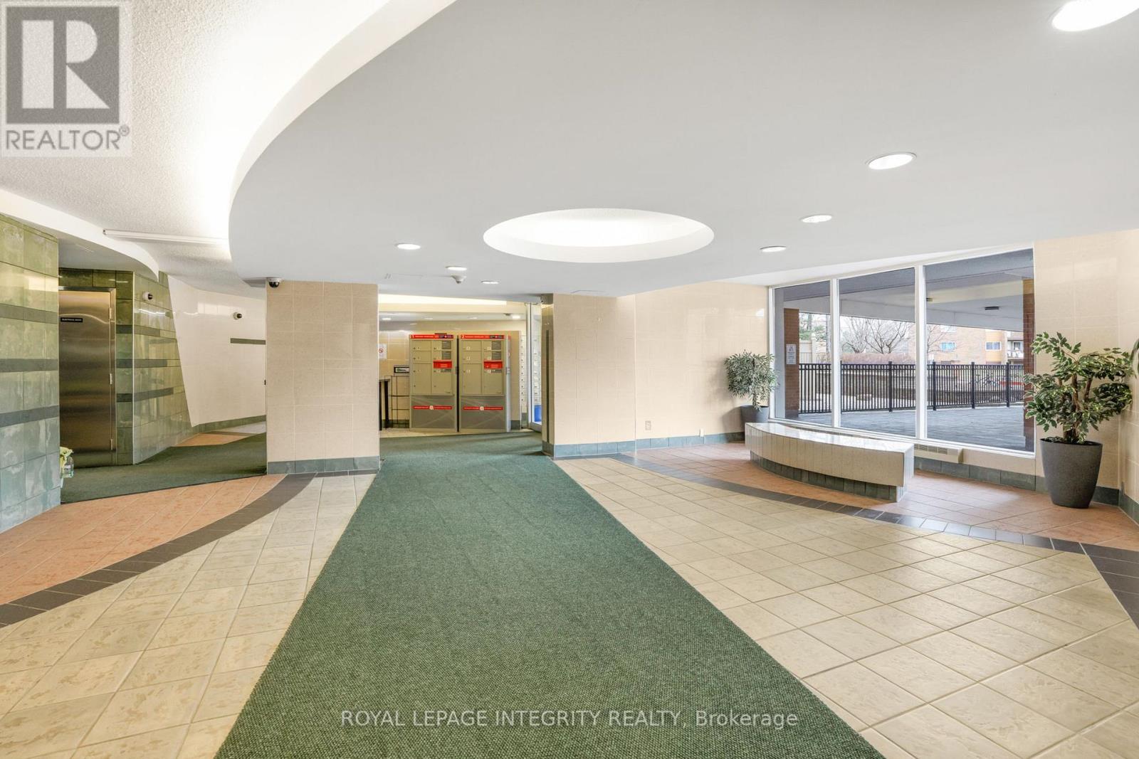 1110 - 2000 Jasmine Crescent