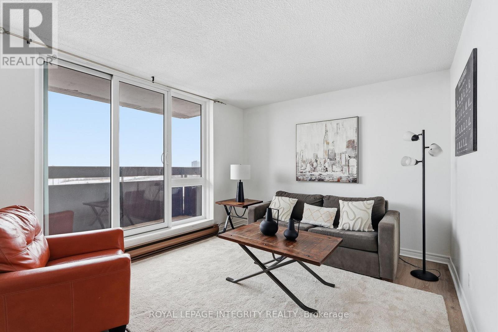 1110 - 2000 Jasmine Crescent