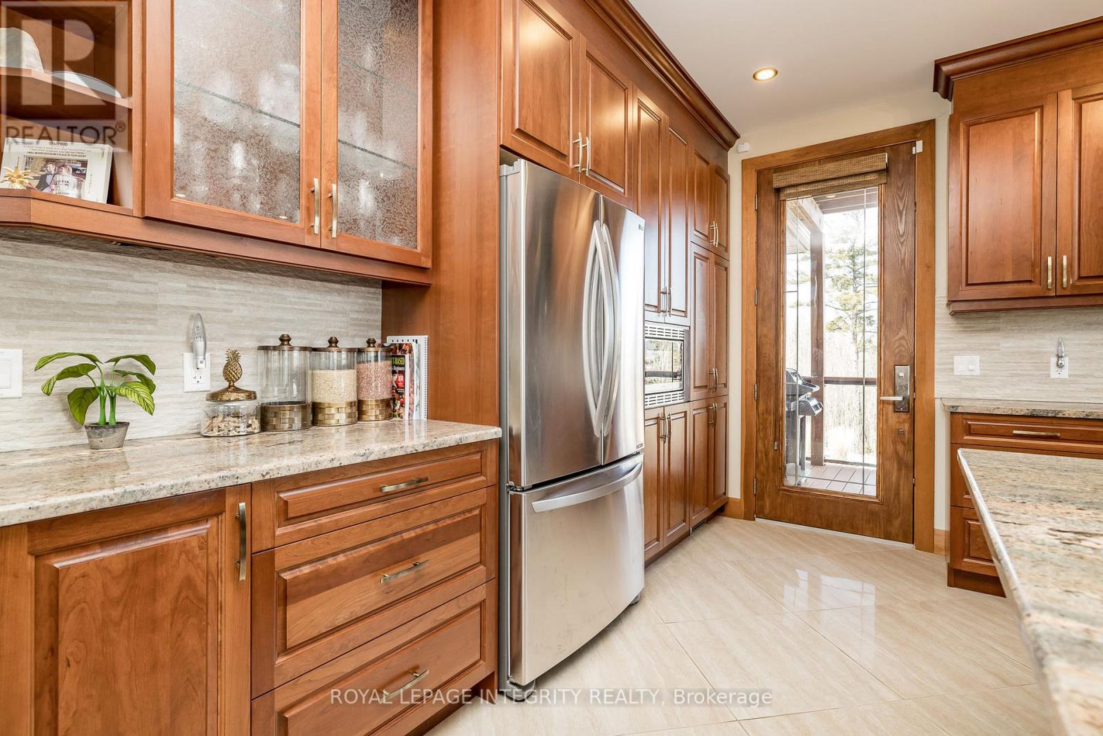 3052 Stoneridge Road