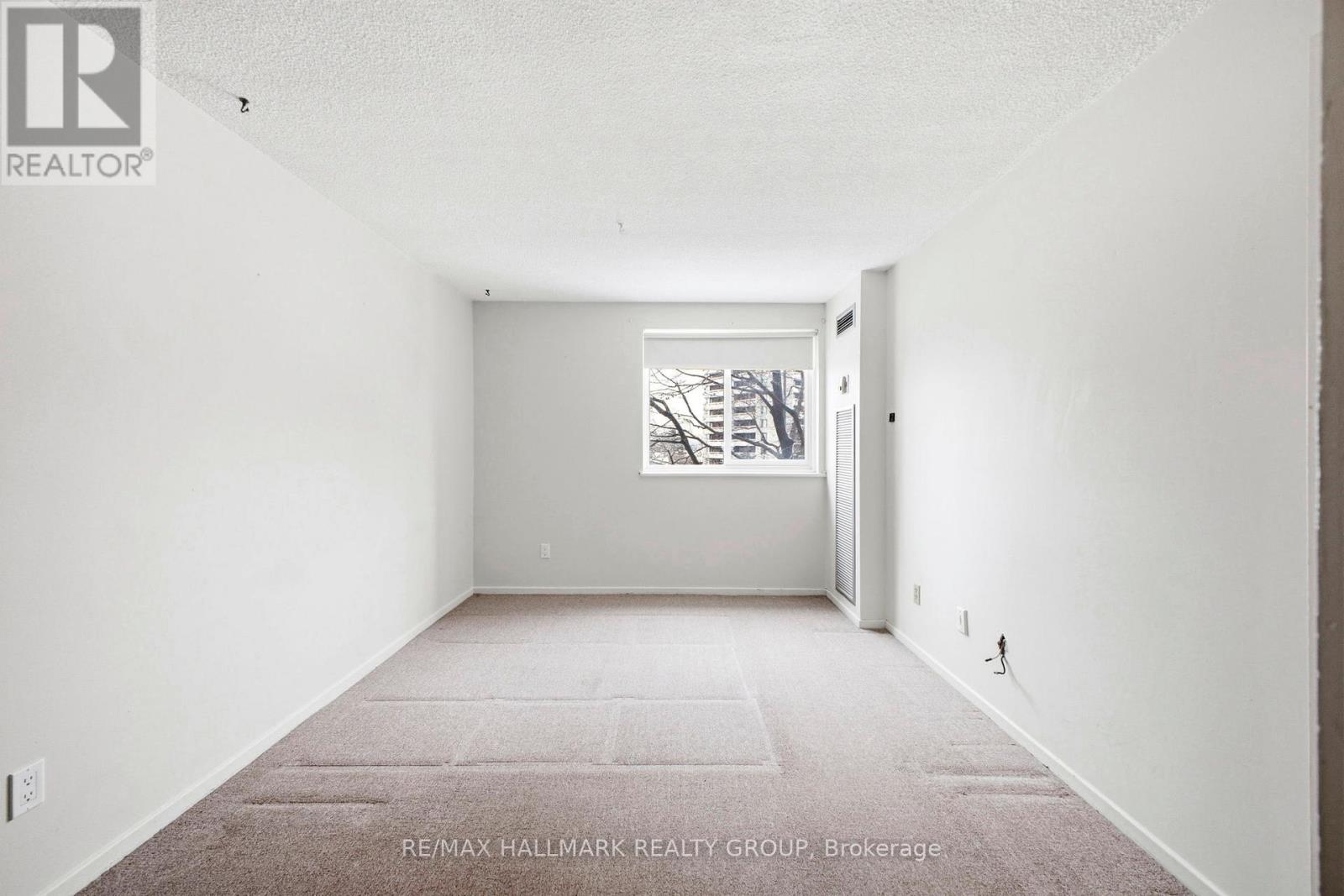 315 - 1100 Ambleside Drive