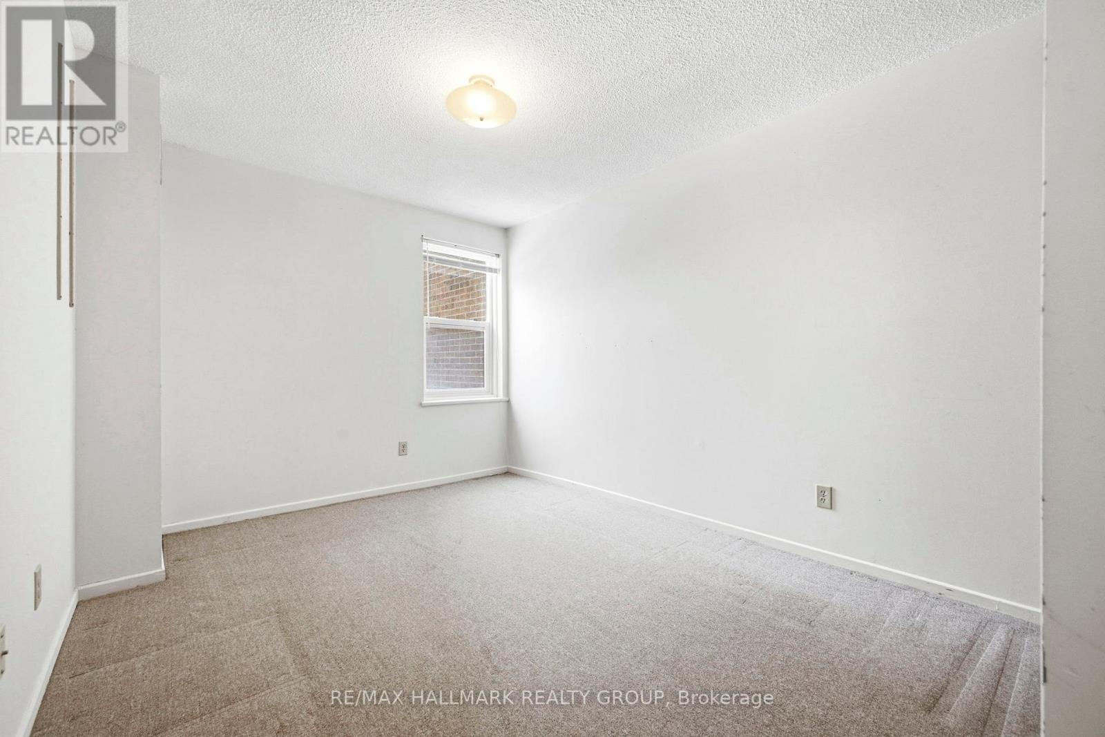 315 - 1100 Ambleside Drive