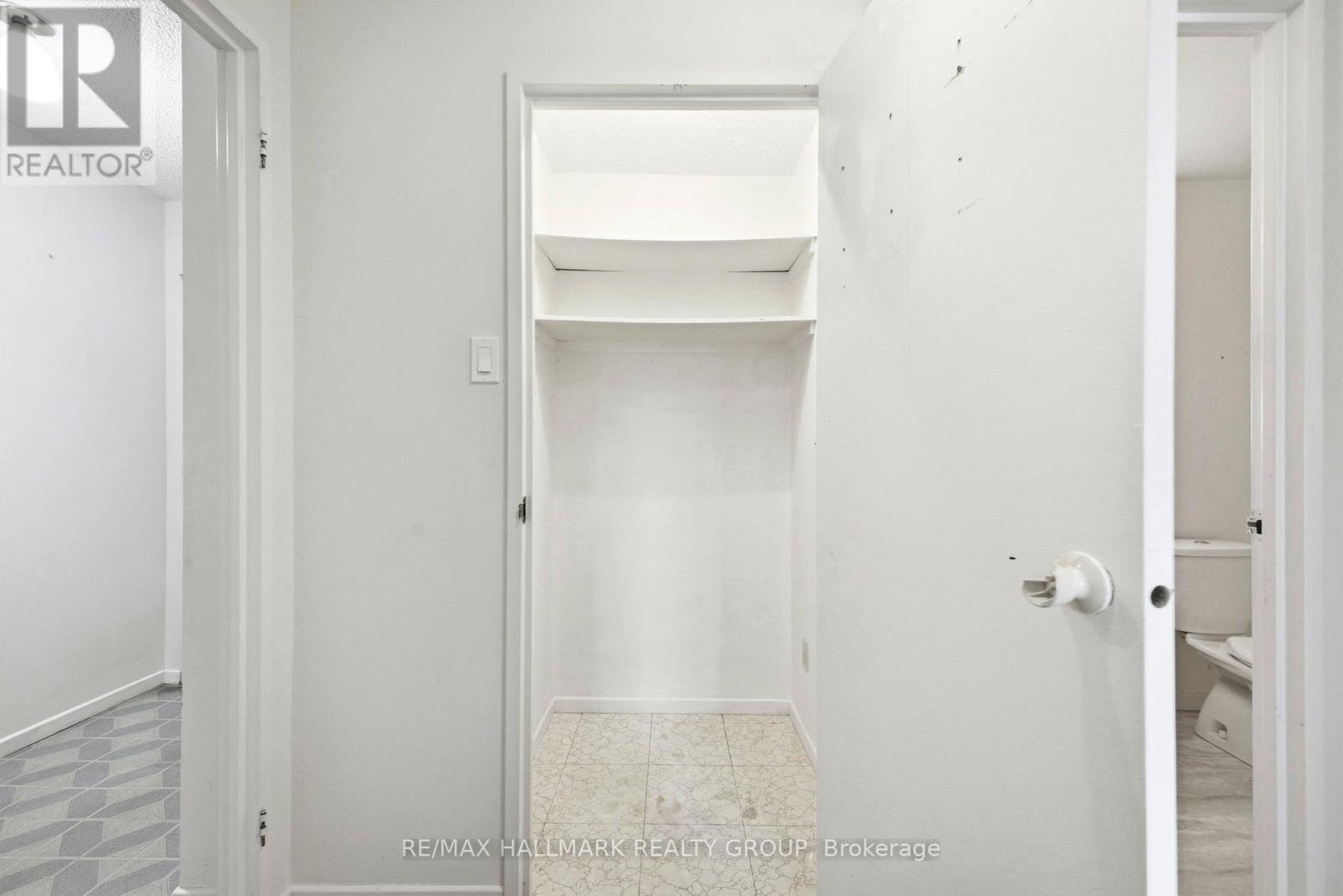 315 - 1100 Ambleside Drive