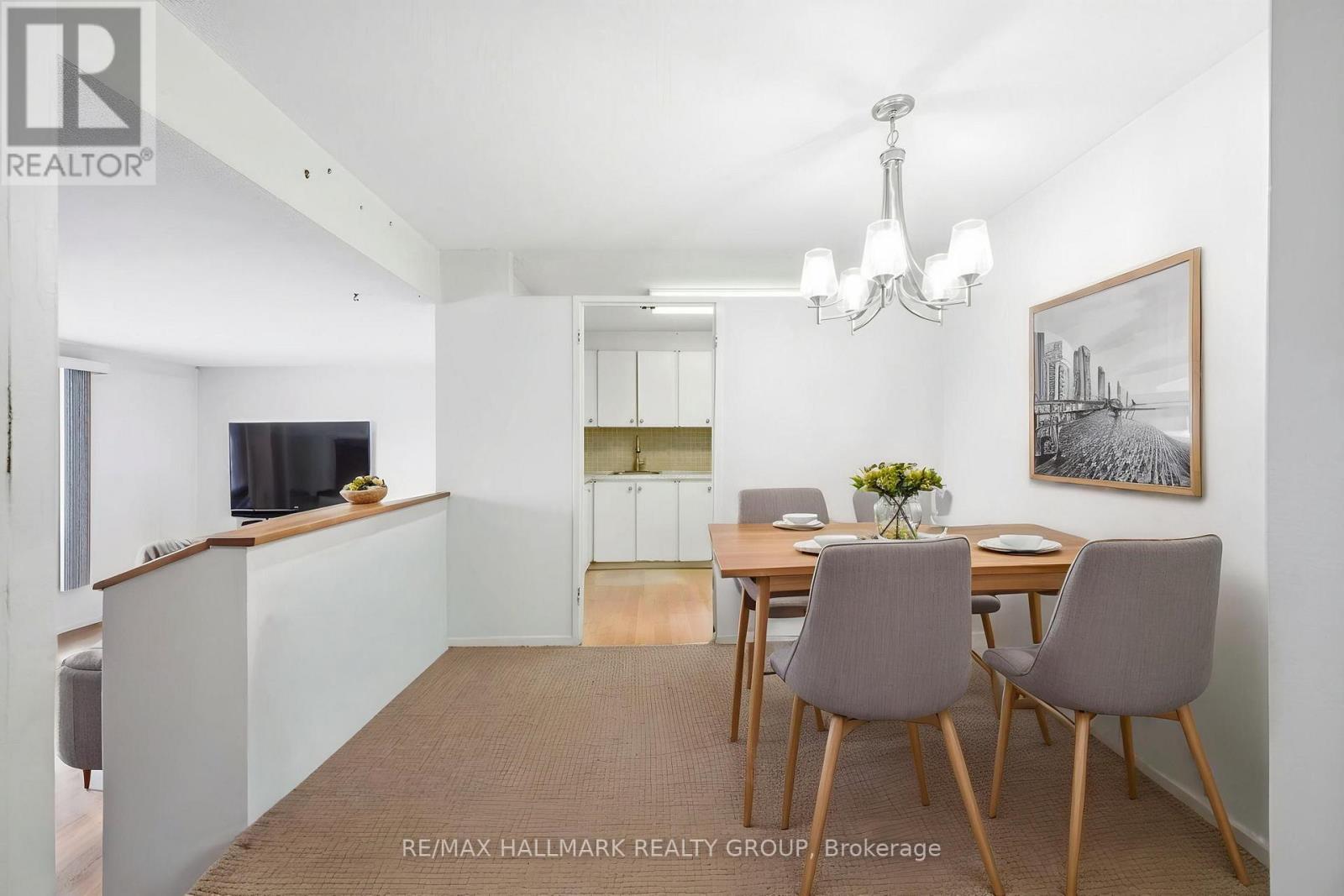 315 - 1100 Ambleside Drive