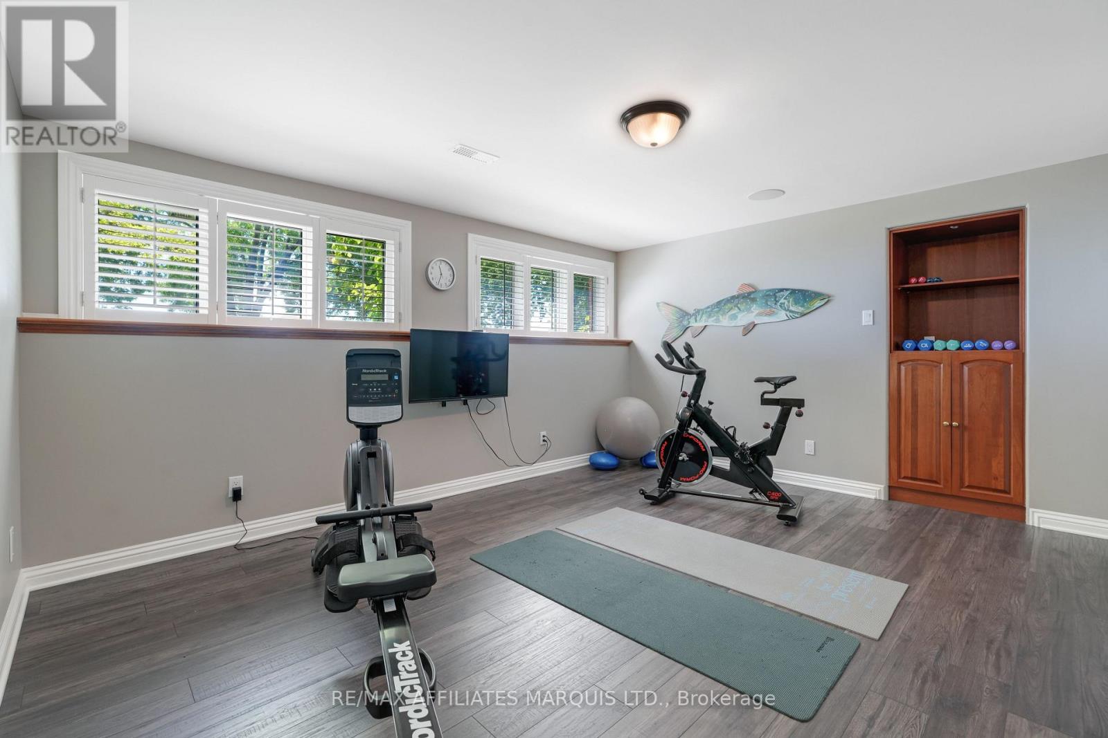 20562 Old Montreal Road