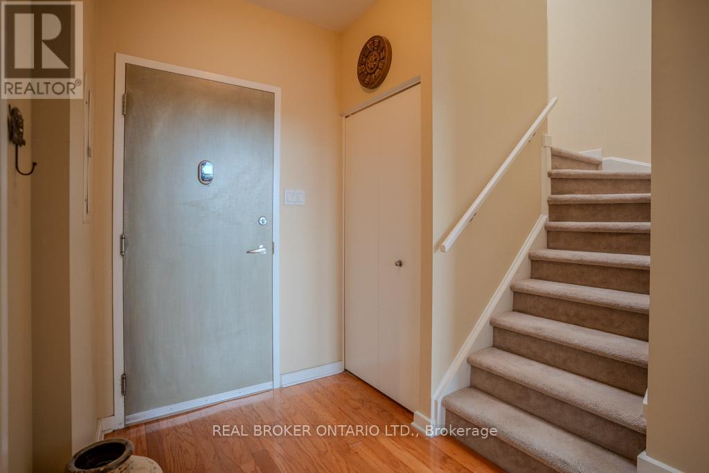 604 - 150 Caroline Avenue N