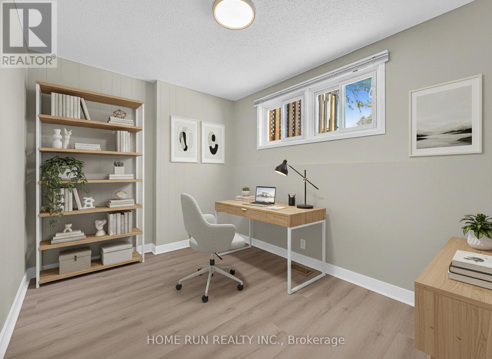 1259 Meadowlands Drive E