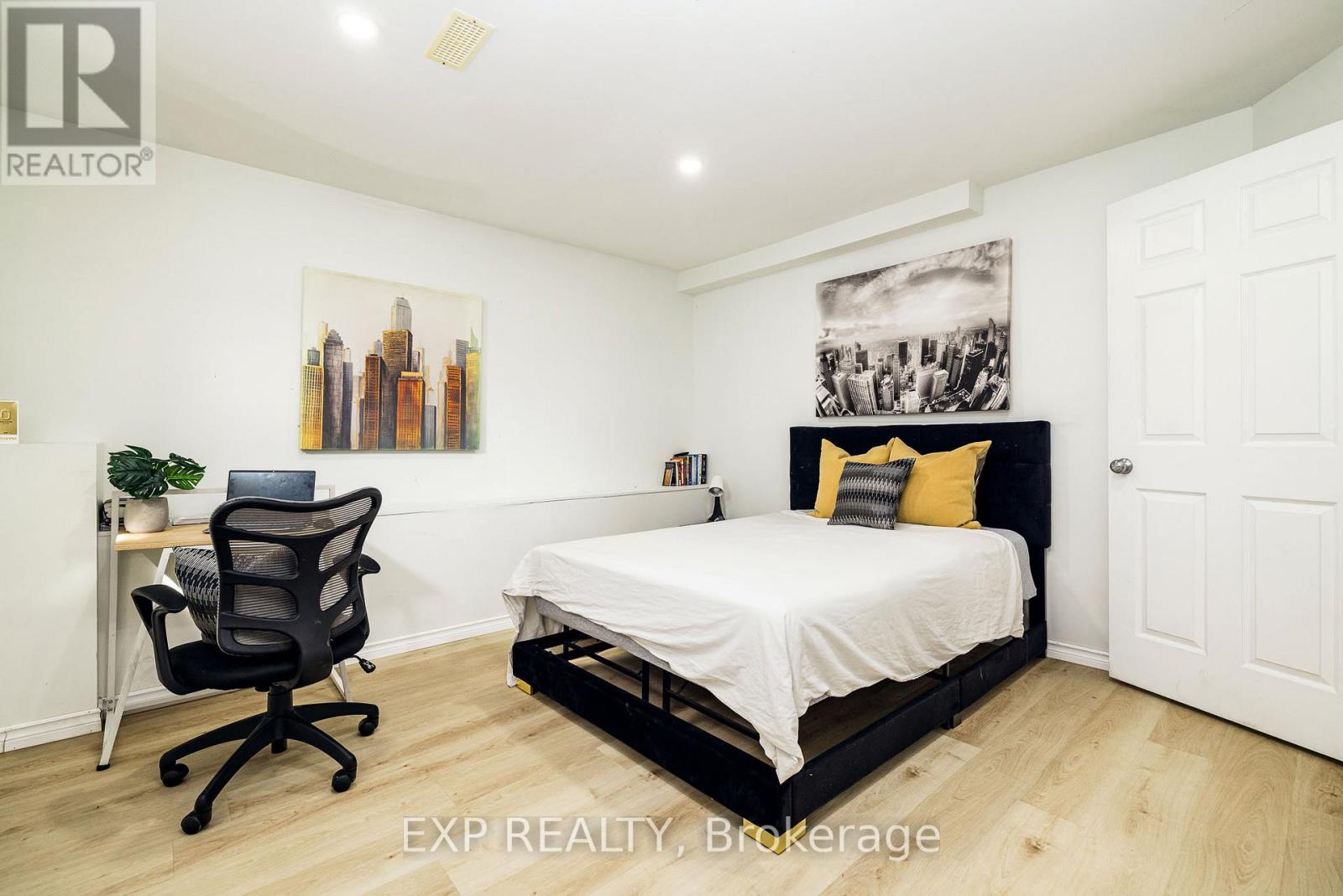 1052 Notre Dame Street