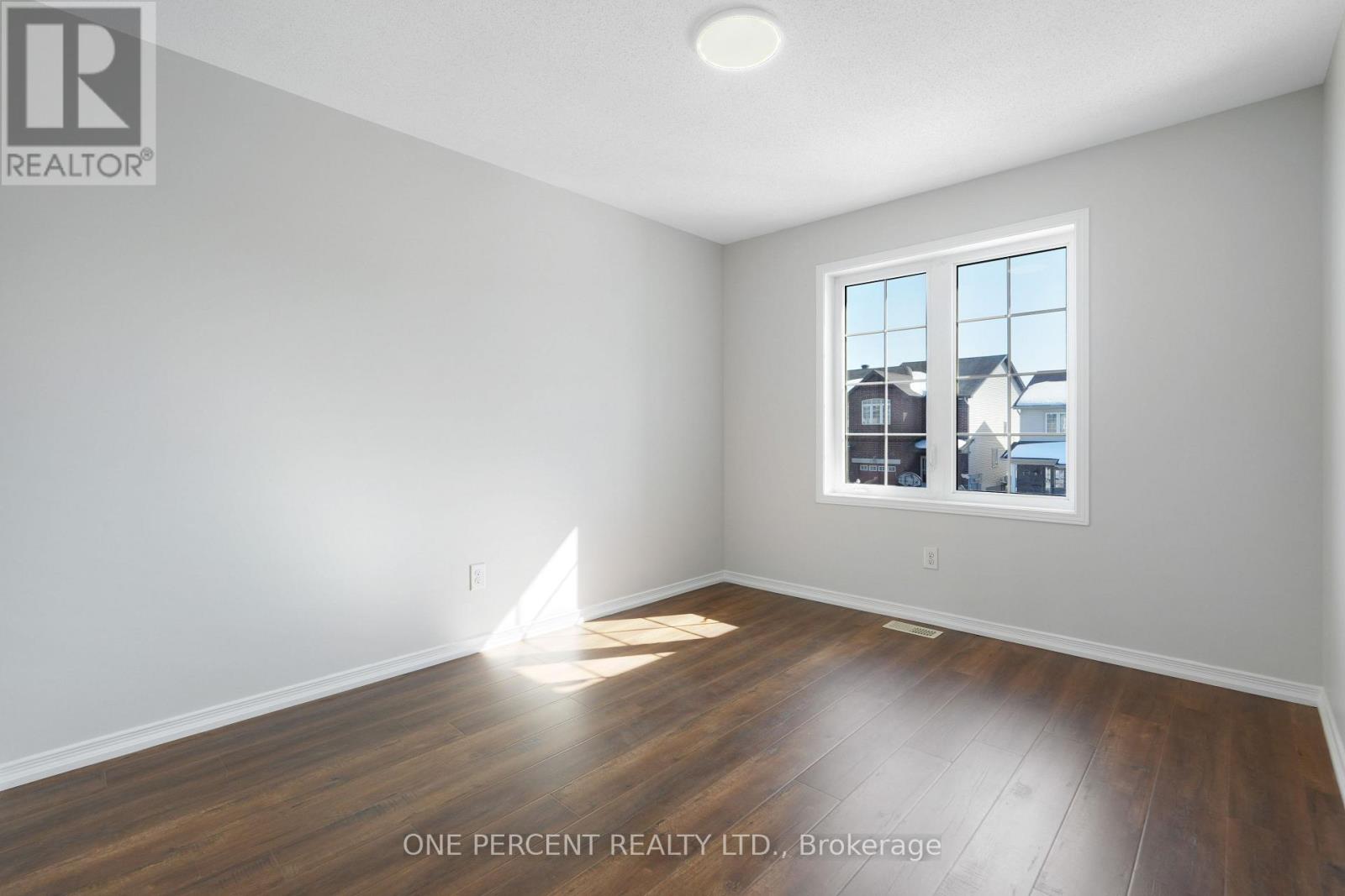 209 Rolling Meadow Crescent