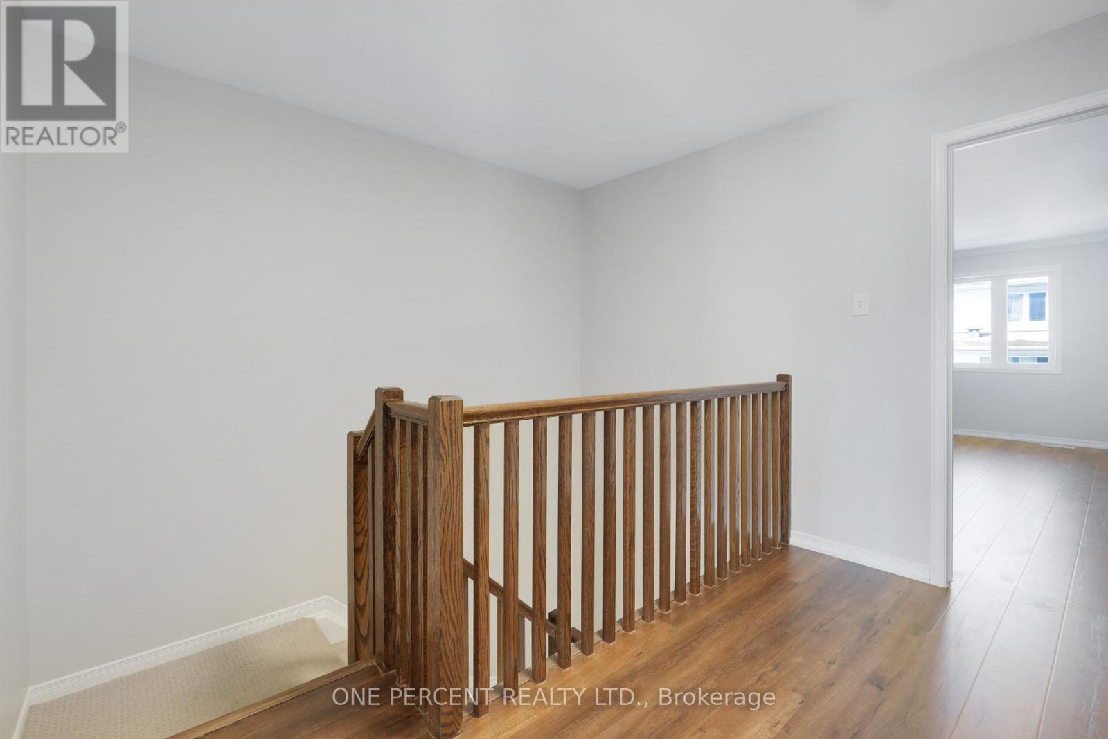 209 Rolling Meadow Crescent