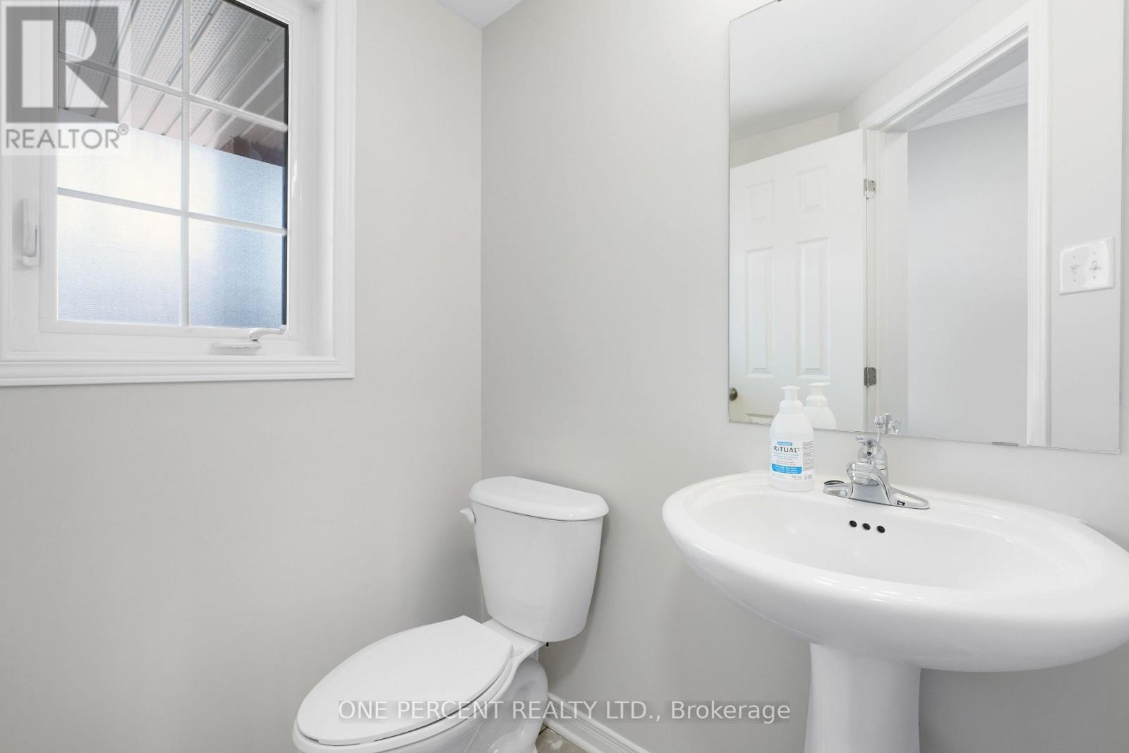 209 Rolling Meadow Crescent