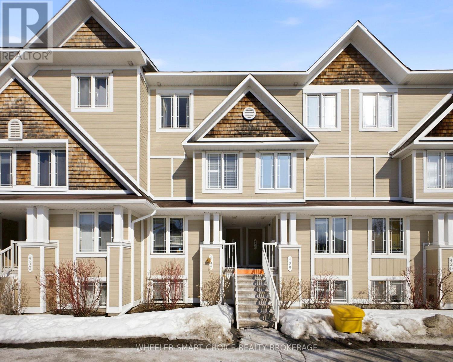 11 - 432 Hillsboro Private