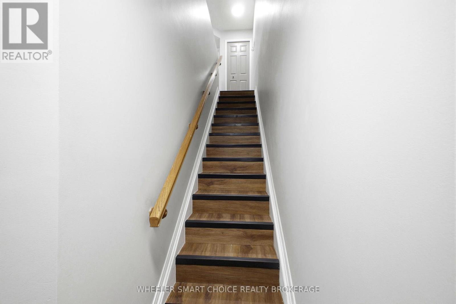 11 - 432 Hillsboro Private