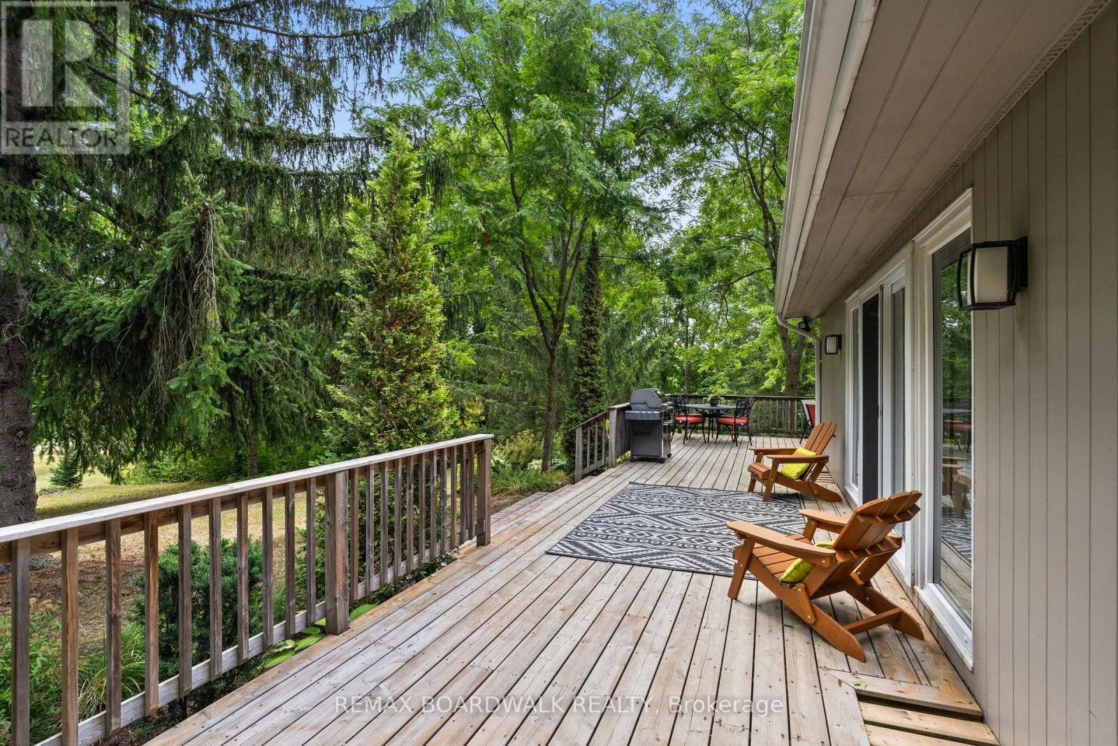 5984 Third Line Road N