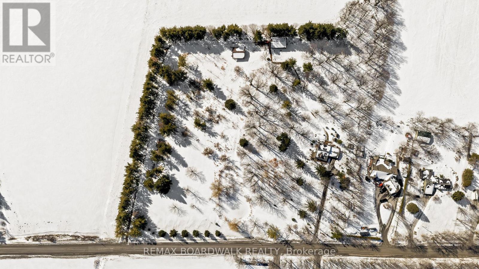 5984 Third Line Road N