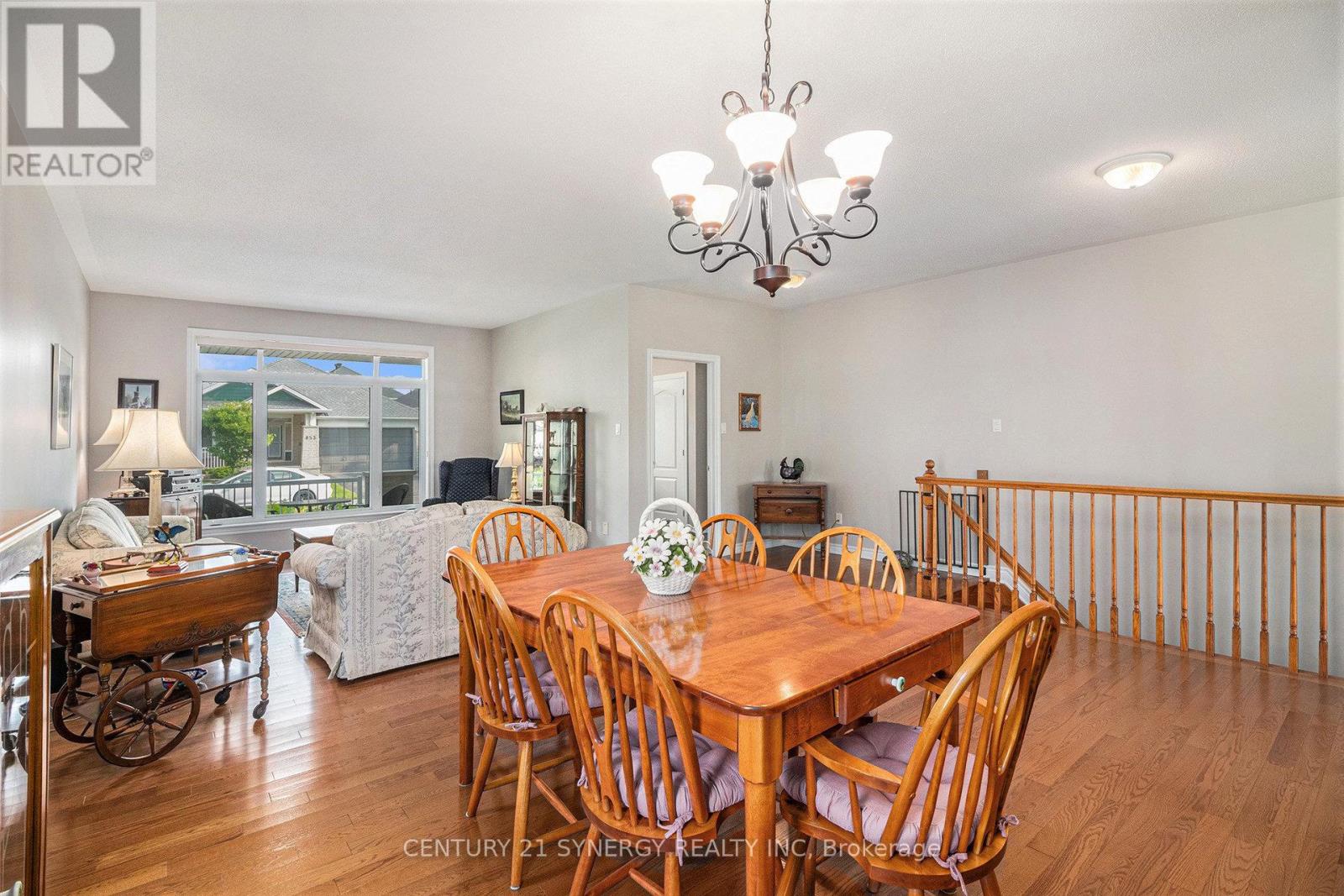 852 Swallowtail Crescent