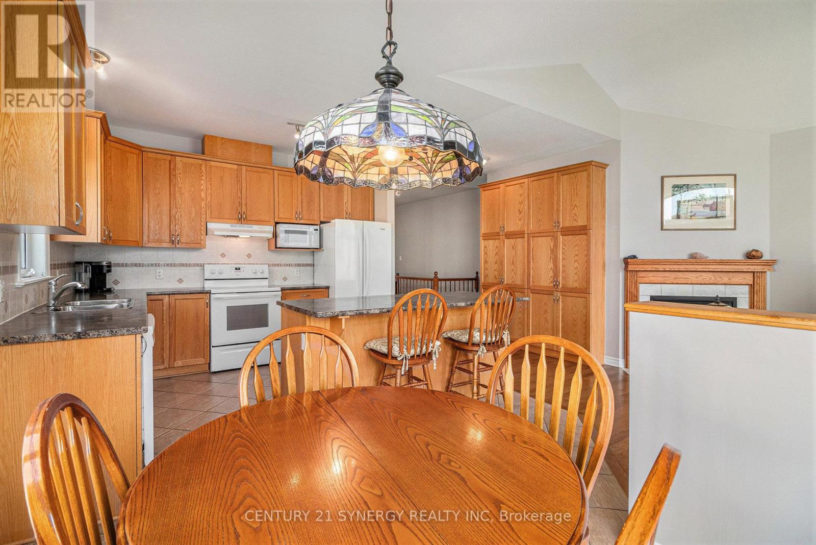 852 Swallowtail Crescent