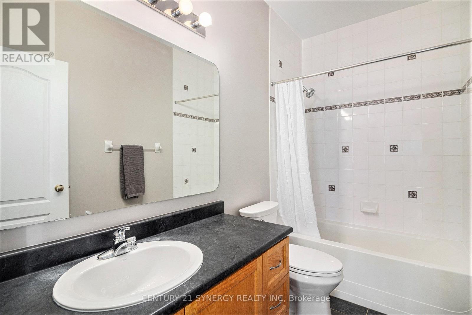 852 Swallowtail Crescent