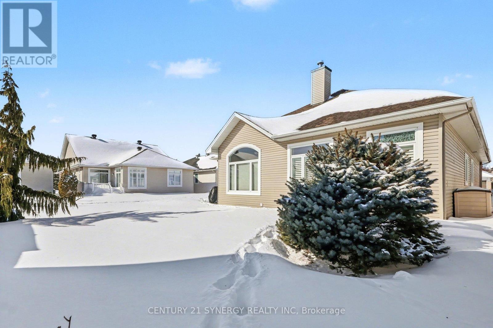 852 Swallowtail Crescent