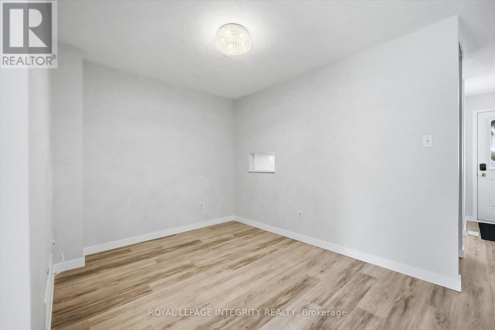 5 - 228 Millroad Way