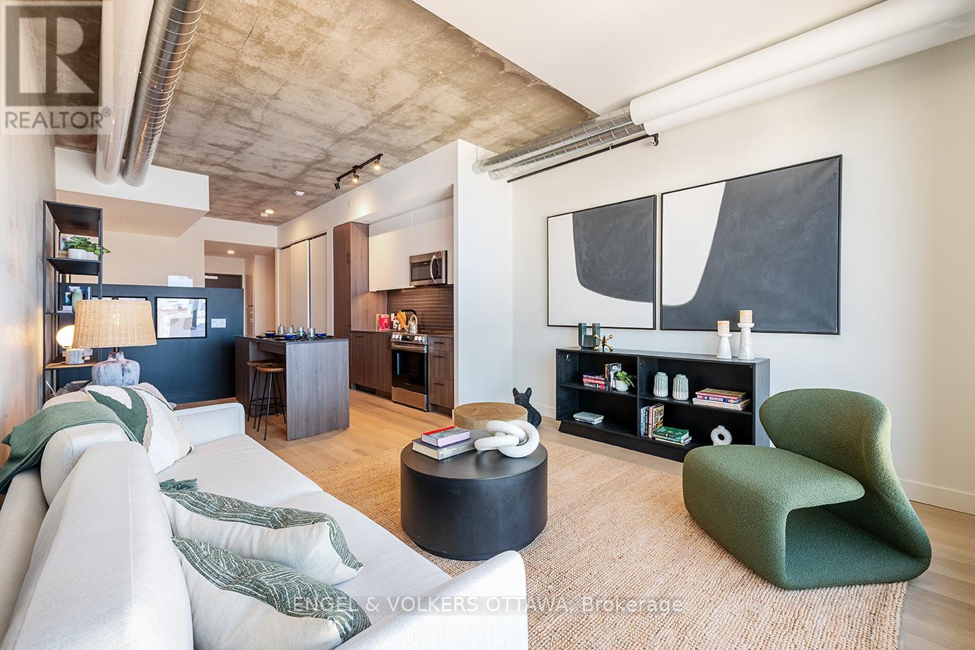 709 - 10 James Street