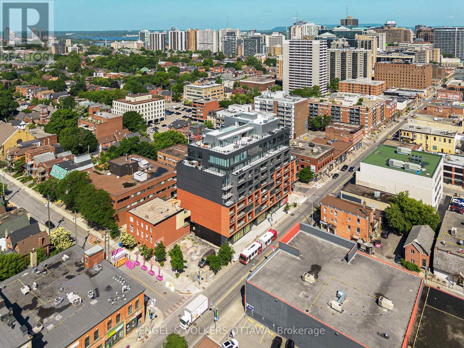 709 - 10 James Street