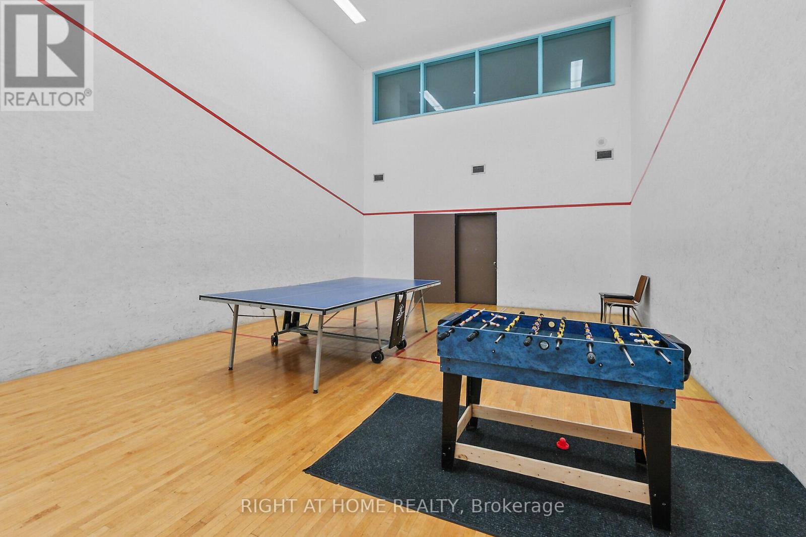 808 - 2759 Carousel Crescent