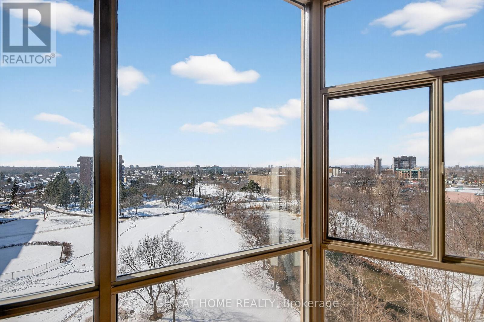 808 - 2759 Carousel Crescent