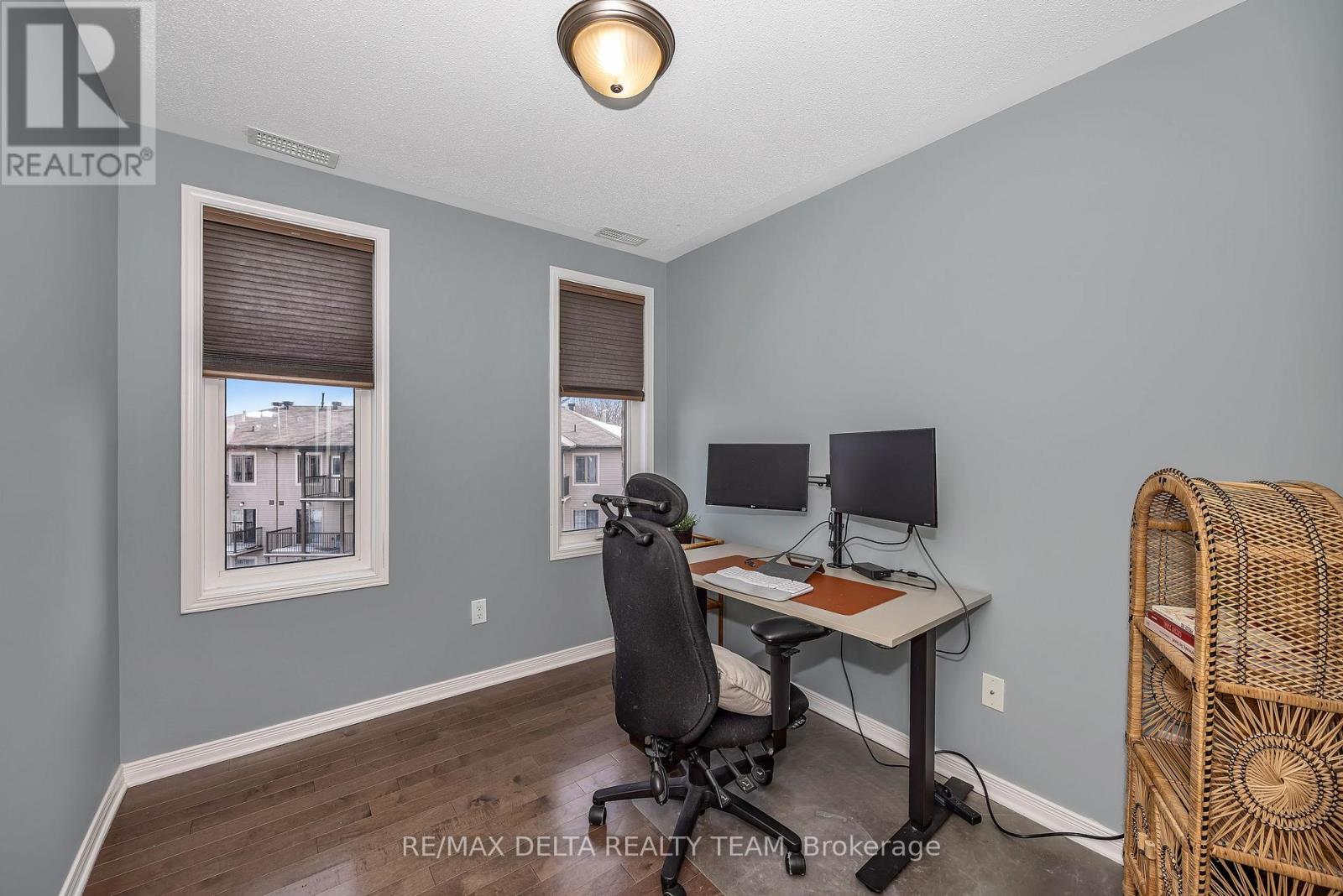 7 - 486 Via Verona Avenue