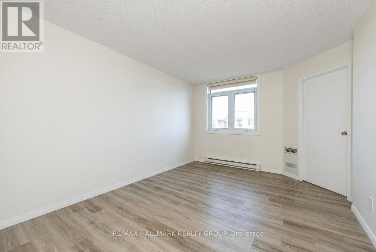 1009 - 1025 Grenon Avenue