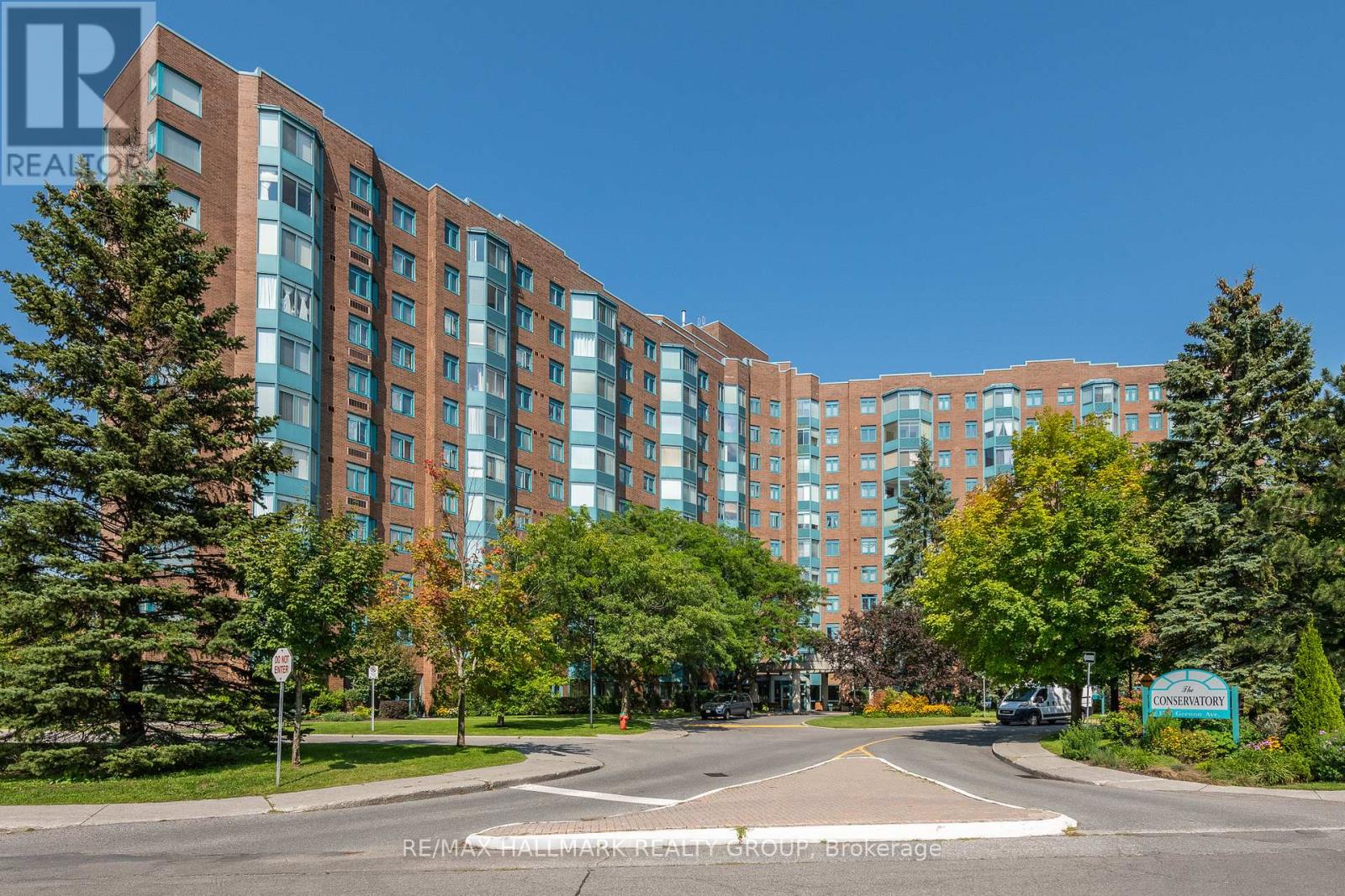 1009 - 1025 Grenon Avenue