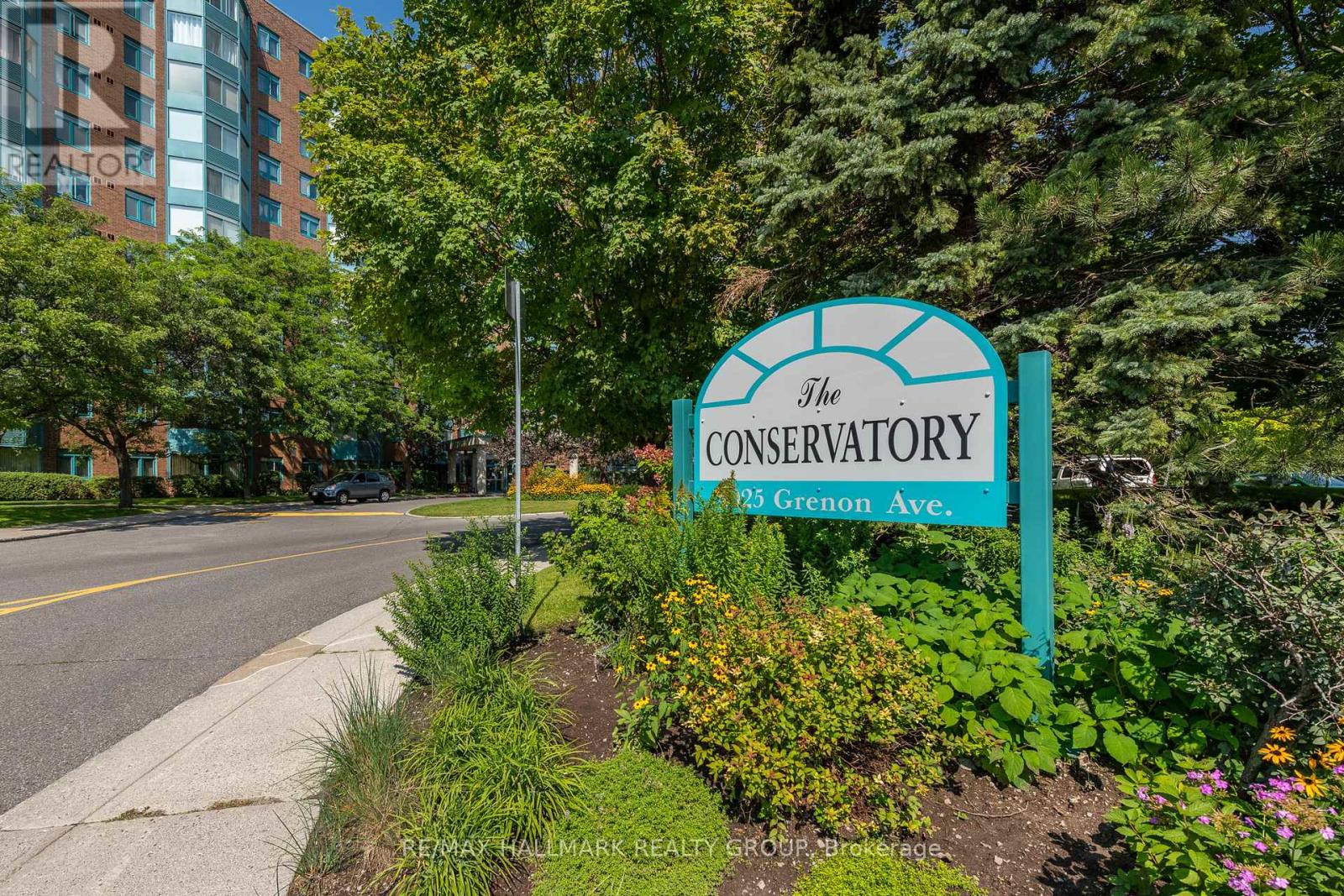 1009 - 1025 Grenon Avenue