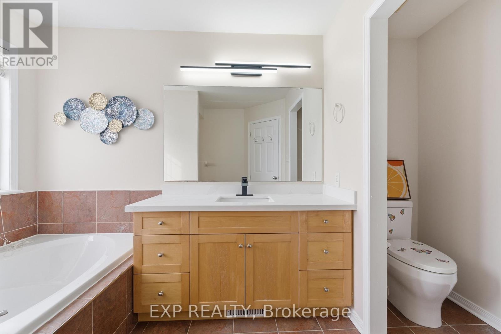 30 Fieldberry Private