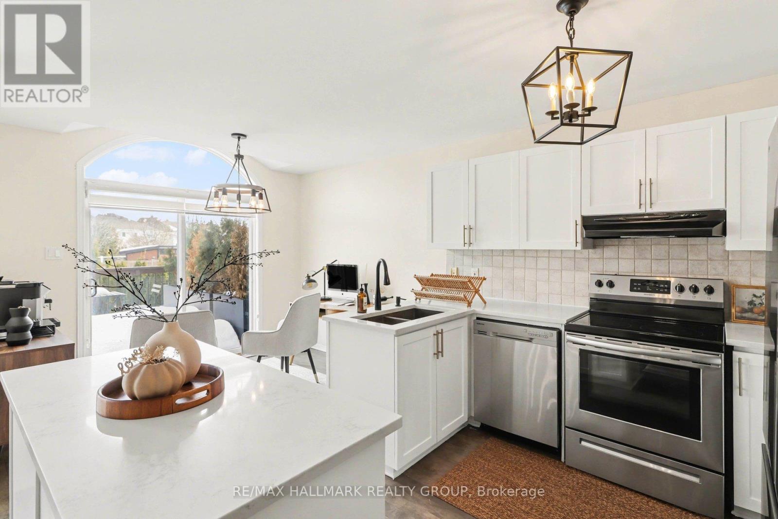 2229 Brockstone Crescent