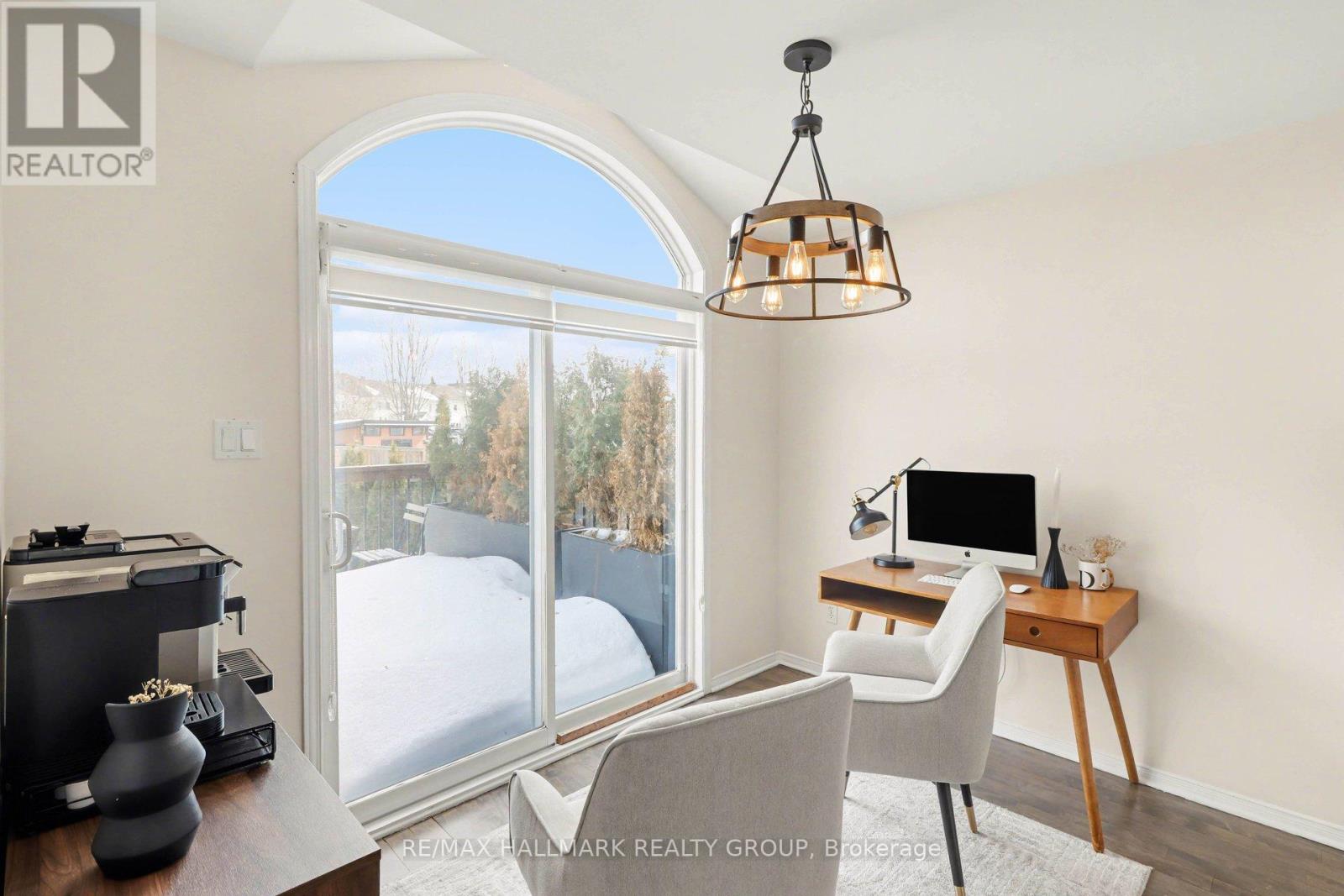 2229 Brockstone Crescent