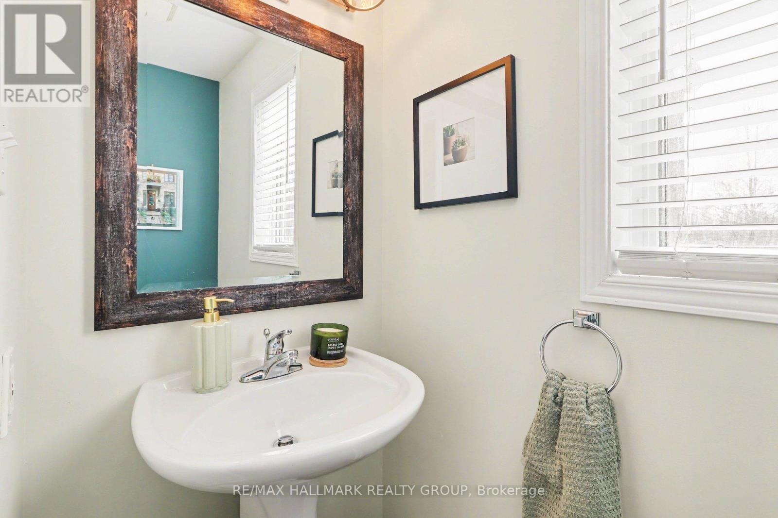 2229 Brockstone Crescent