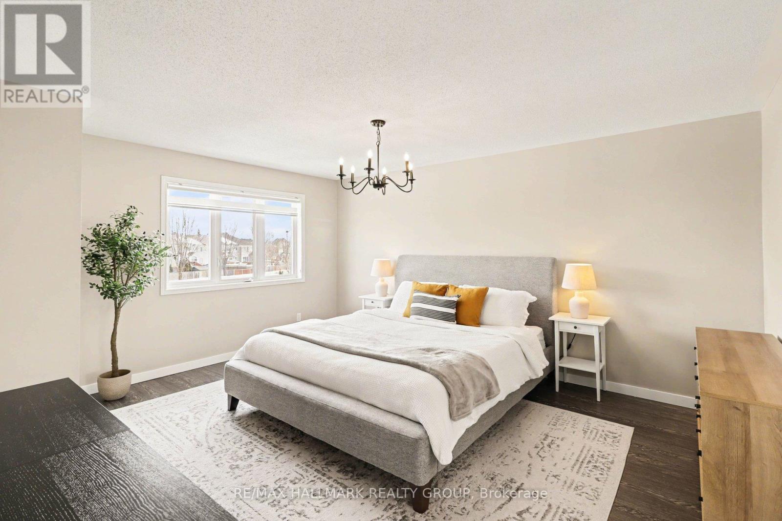 2229 Brockstone Crescent