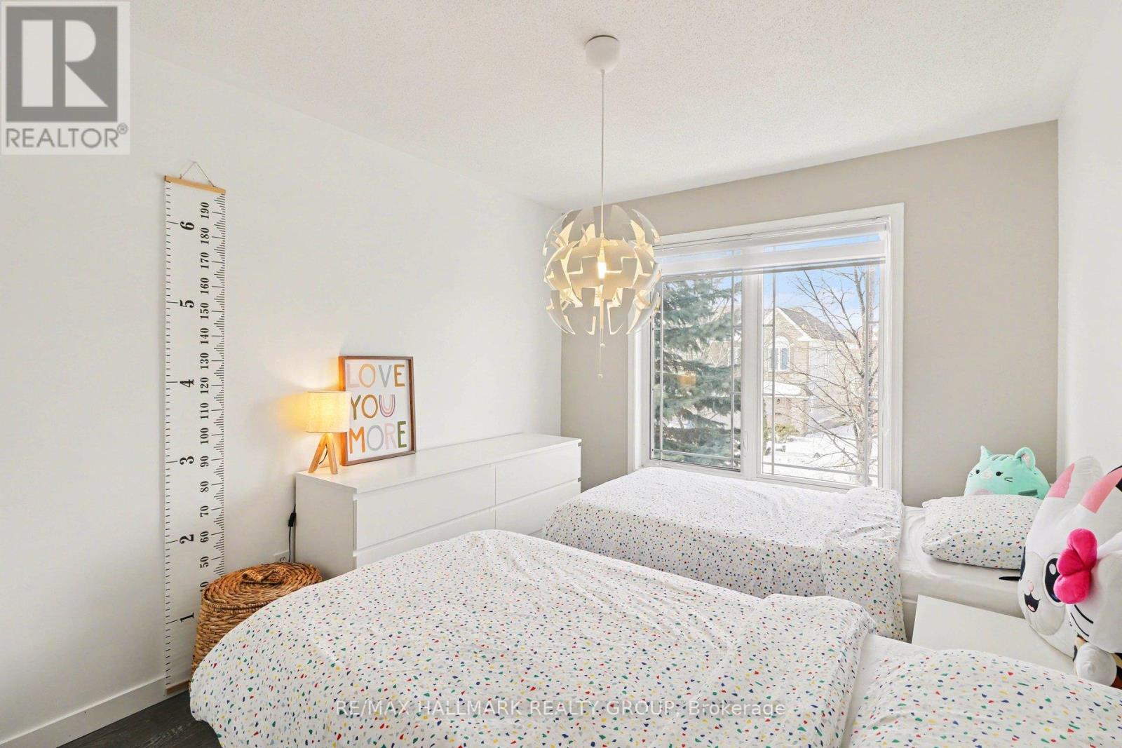 2229 Brockstone Crescent