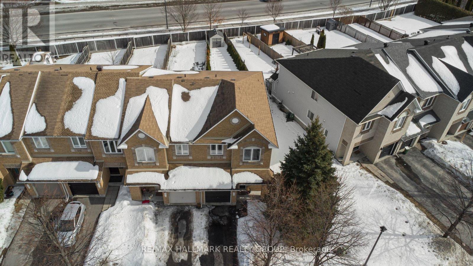 2229 Brockstone Crescent