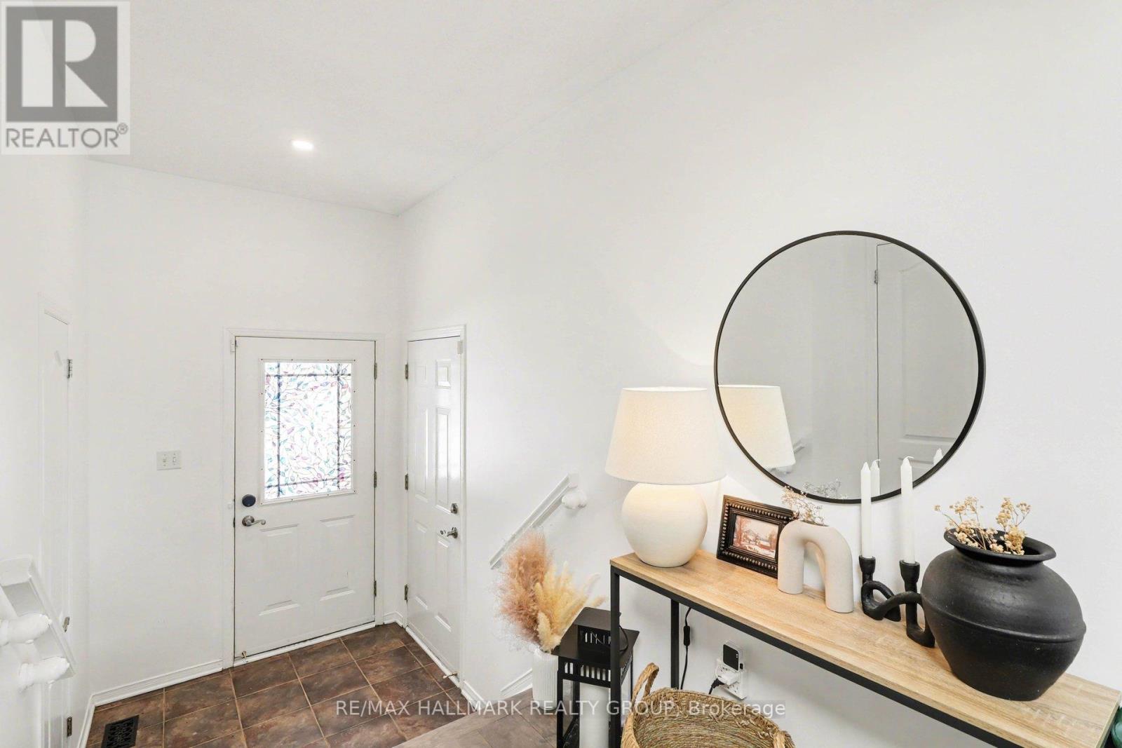 2229 Brockstone Crescent