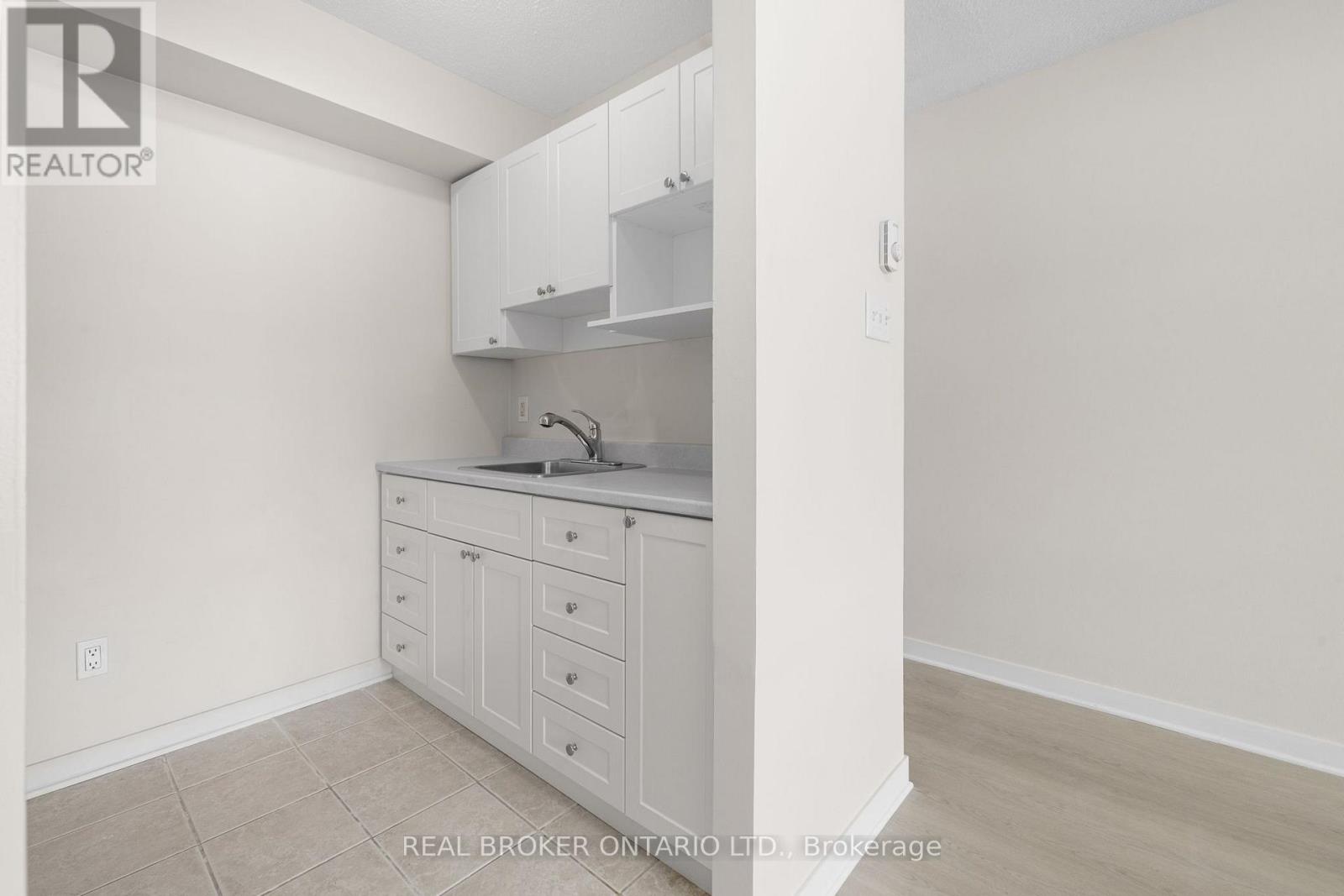 103c - 2041 Arrowsmith Drive